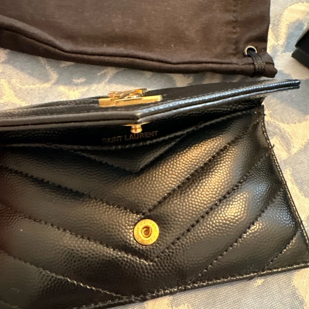 Saint Laurent Black and Gold Chevron Wallet Flap Card Case - Picture 7 of 10